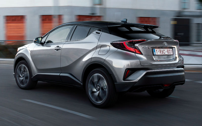 Toyota сертифицировала в России кроссовер C-HR
