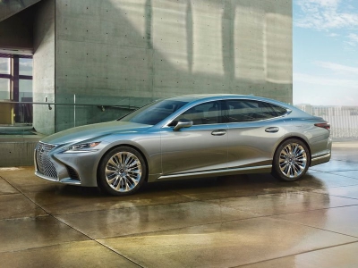 Lexus официально представил пятое поколение седана LS
