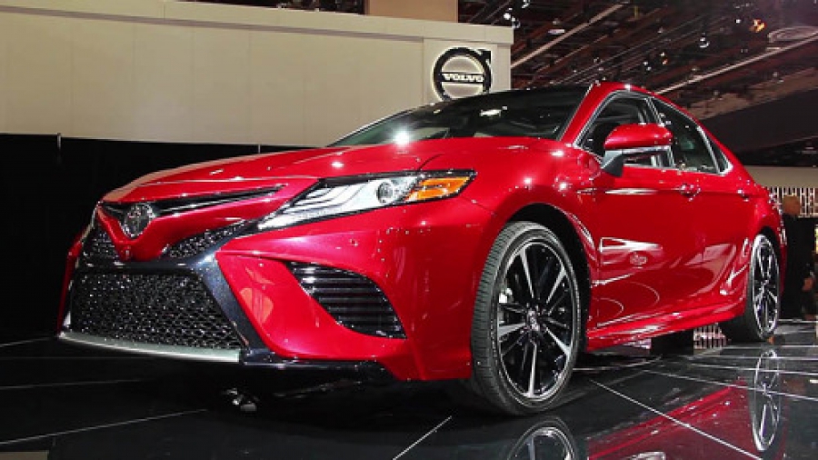 Новая Тойота Камри 2017-2018 в новом кузове цена фото видео, Toyota Camry характеристики
