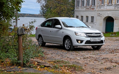 Lada Granta лифтбек в топ-версии — стоит ли своих денег?