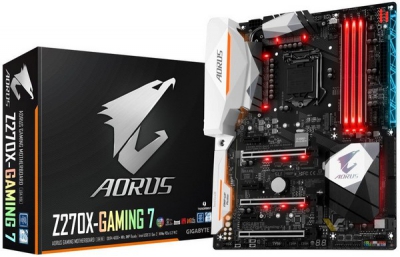 Материнская плата Aorus Z270X-Gaming 7 от Gigabyte позирует на фото