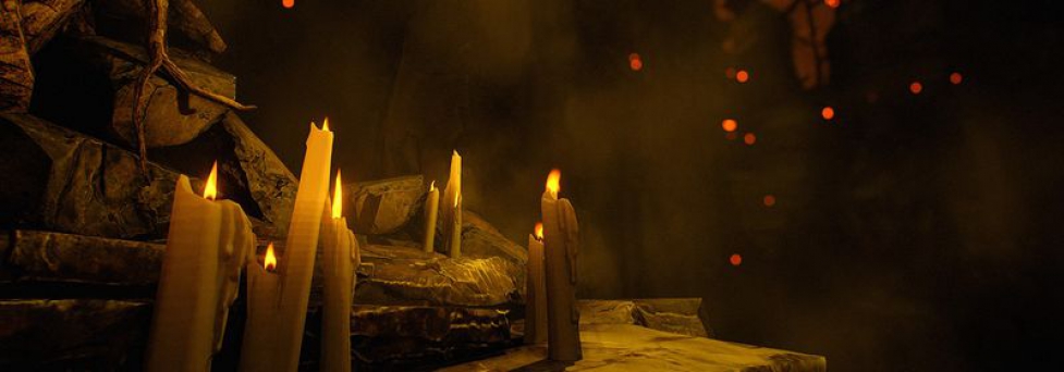 Объяснение, почему в Doom так много свечей