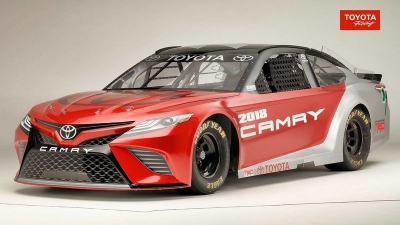 Toyota представил очень непростую Camry