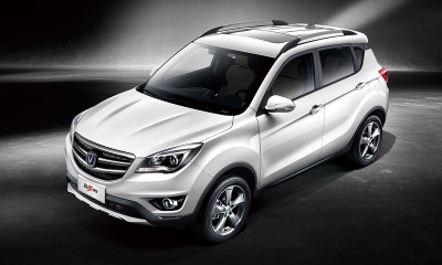 Фирма Changan представила обновленный кроссовер CS35