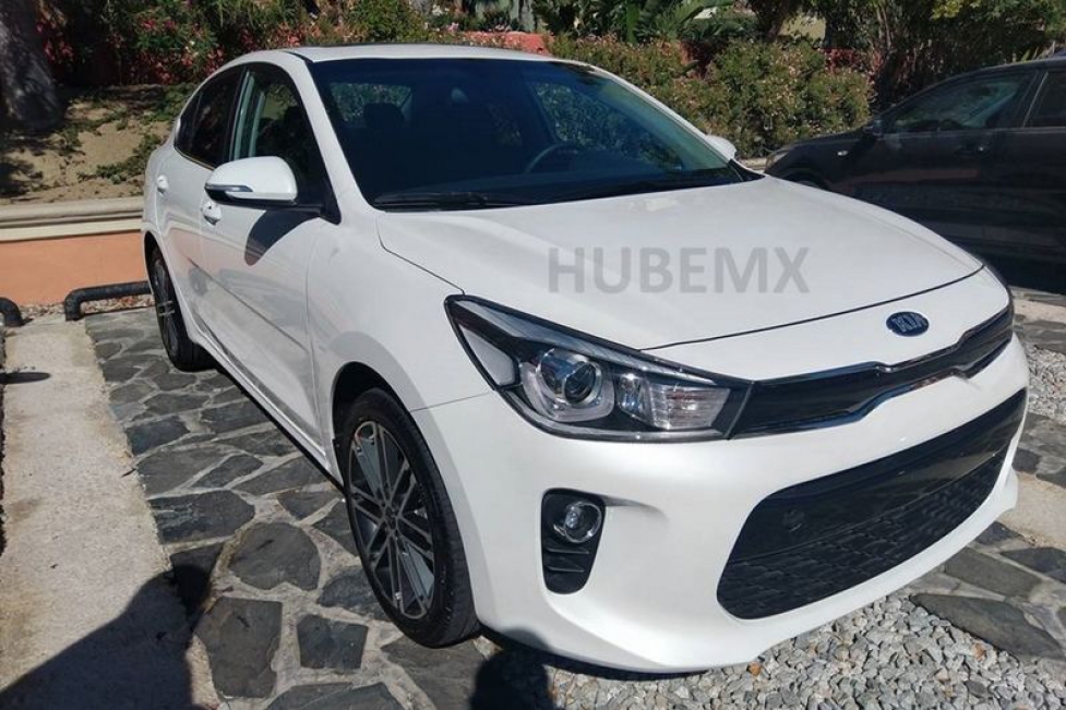 В интернете всплыл еще один вариант нового седана Kia Rio