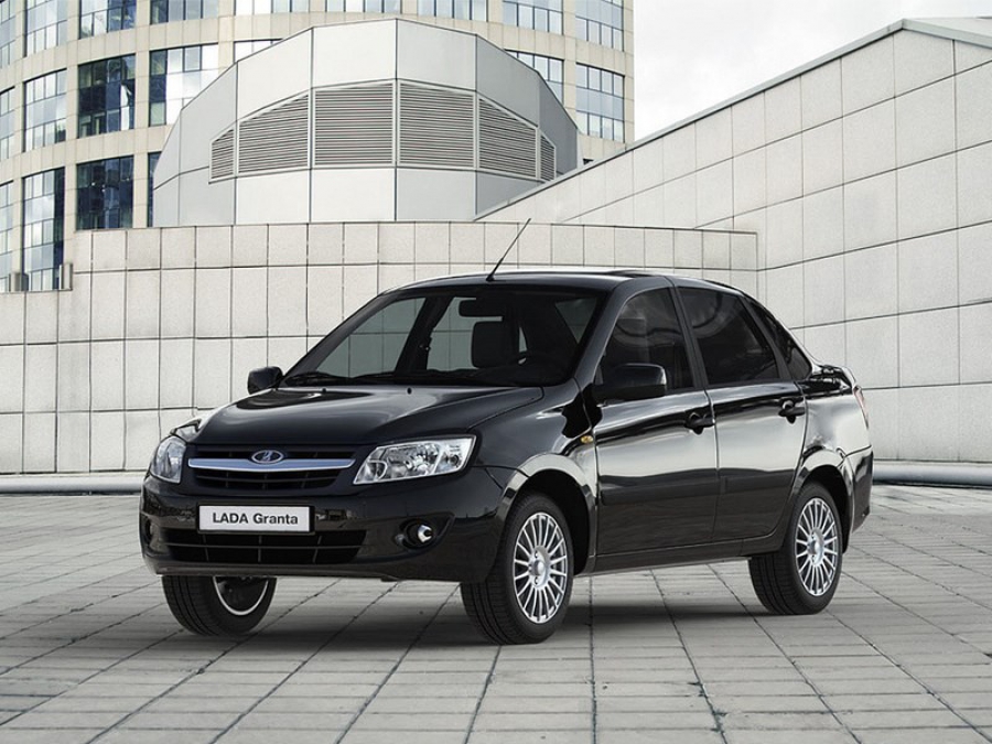 Lada Granta заняла первую строчку в рейтинге самых популярных автомобилей в России