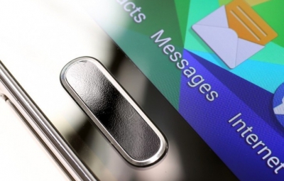 Samsung ищет нового поставщика сканеров отпечатков пальцев для смартфонов