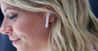 Беспроводные AirPods поступят в продажу на следующей неделе
