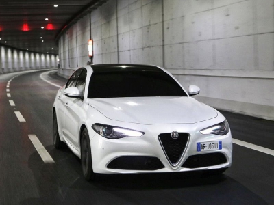 Alfa Romeo Giulia может получить 350-сильный двигатель