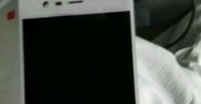 Nokia E1 - еще один Android-смартфон на "живых" фотографиях