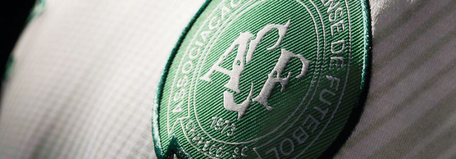Футболки Chapecoense после гибели команды