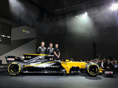 он — третий пилот Renault