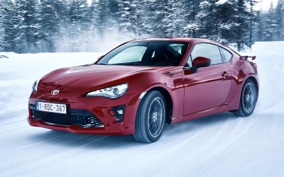 Toyota представила спорткупе GT86 образца 2017 года