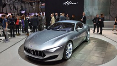Maserati Ghibli переодели в бархат