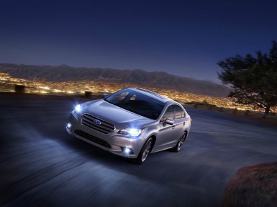 Subaru показала рестайлинговую версию седана Legacy