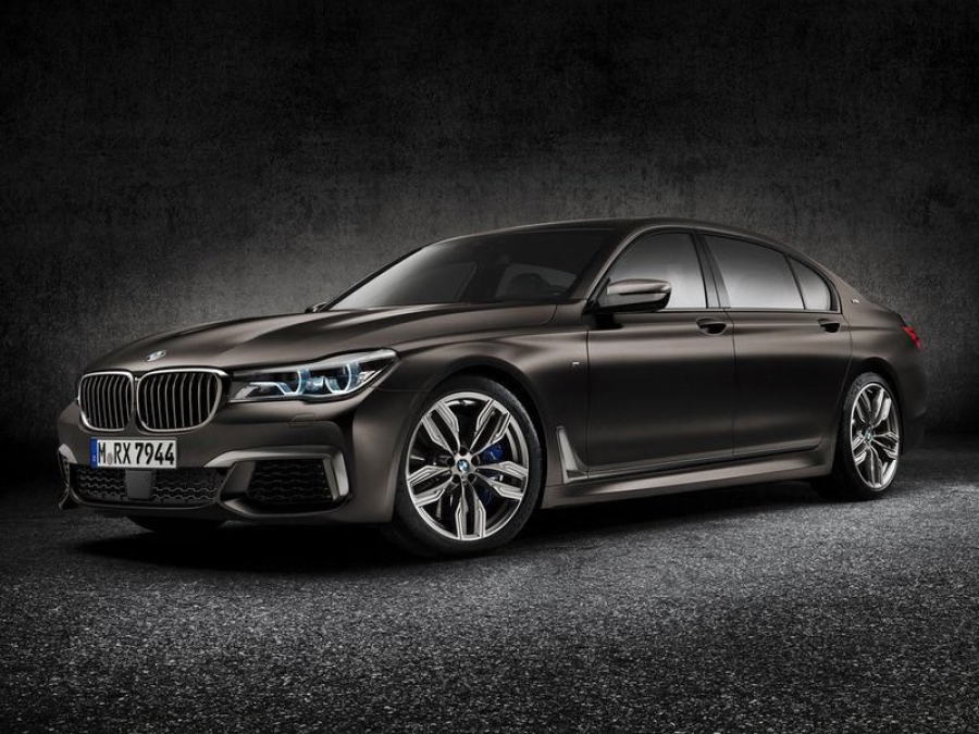 BMW начала принимать заказы на самую мощную версию флагманского седана 7-Series